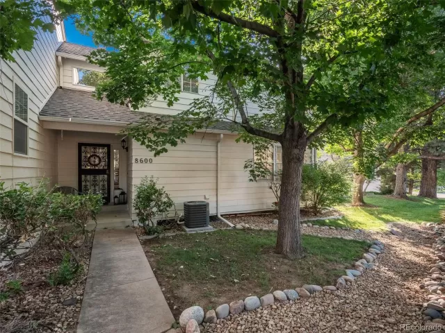 MLS: 3807631 Condo For Sale