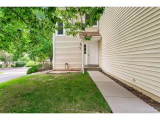 Photo #3: 3809641 Listing