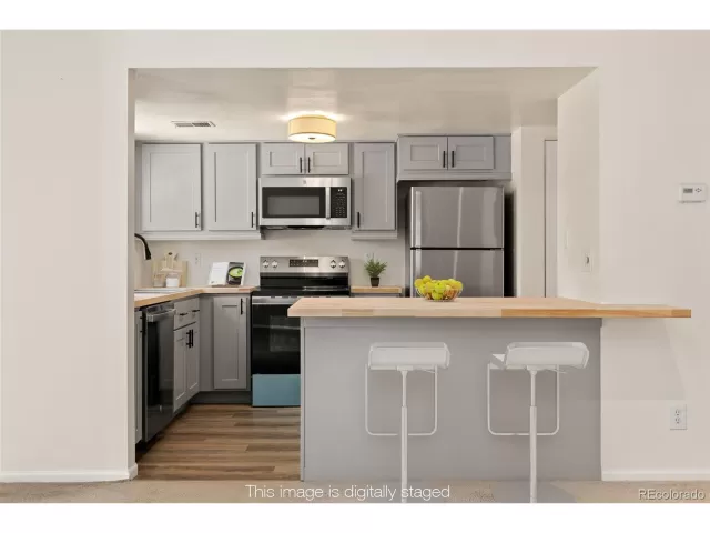 MLS: 3810107 Condo For Sale