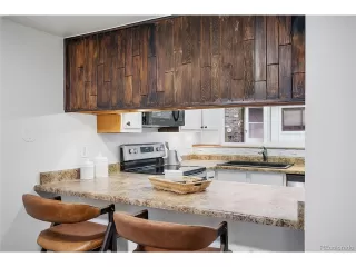 Photo #3: 3810689 Listing