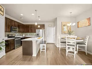 Photo #5: 3812735 Listing