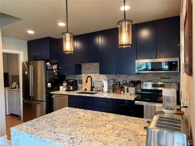 MLS: 3813676 Condo For Sale