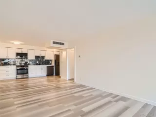 Photo #5: 3814108 Listing