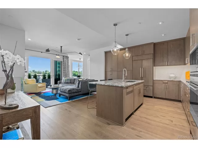 MLS: 3814777 Condo For Sale