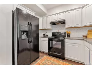 Photo #6: 3816992 Listing