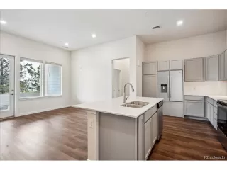 Photo #2: 3818436 Listing
