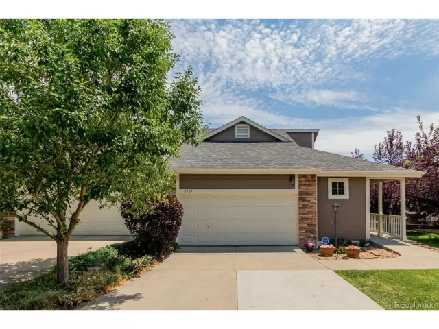 MLS: 3824490 Condo For Sale