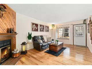 Photo #5: 3827533 Listing