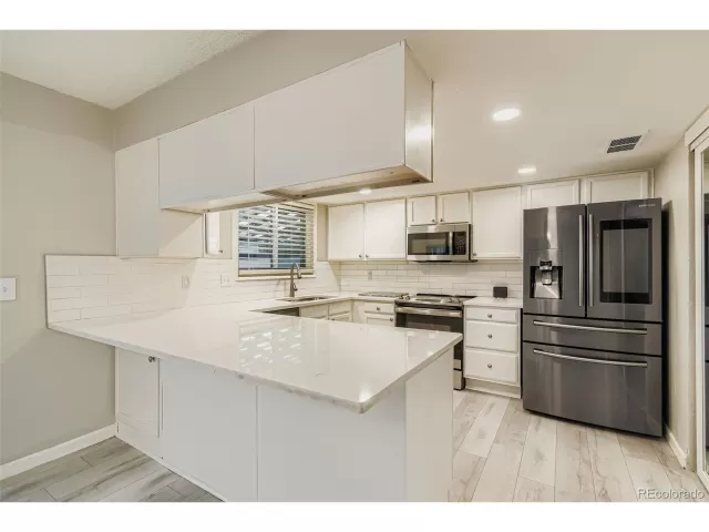 MLS: 3834966 Condo For Sale