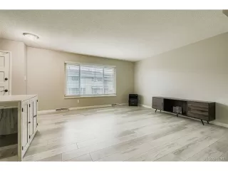 Photo #4: 3834966 Listing