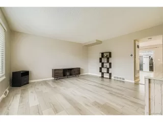 Photo #6: 3834966 Listing