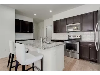 Photo #5: 3836575 Listing