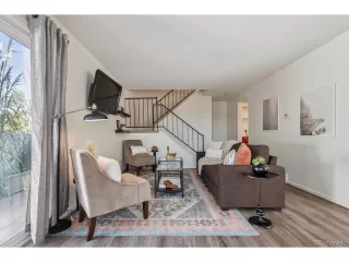 Photo #4: 3839161 Listing