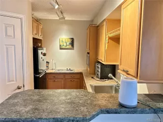 Photo #5: 3840738 Listing