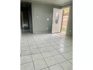 Photo #5: 3844791 Listing