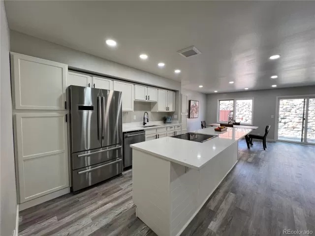 MLS: 3844802 Condo For Sale