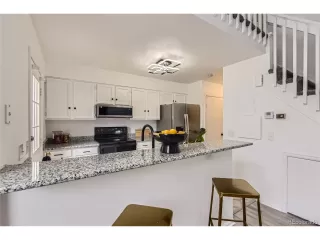 Photo #6: 3846633 Listing