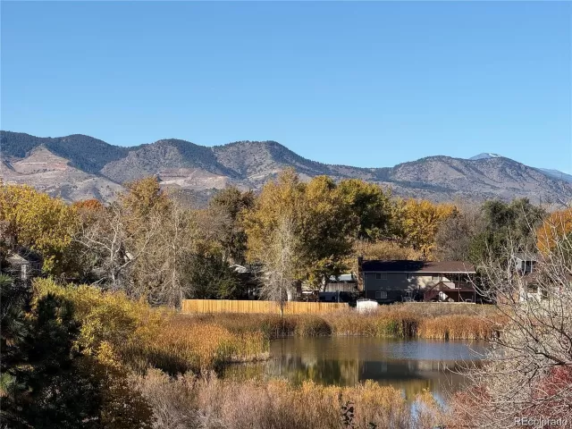 MLS: 3848340 Condo For Sale