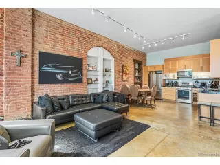 Photo #3: 3852051 Listing 