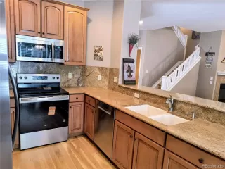 Photo #4: 3854670 Listing