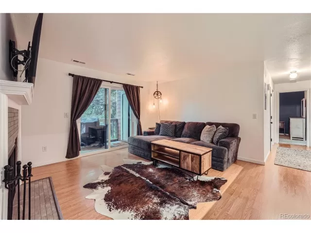 MLS: 3856689 Condo For Sale