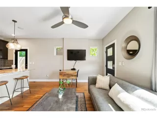 Photo #3: 3859224 Listing