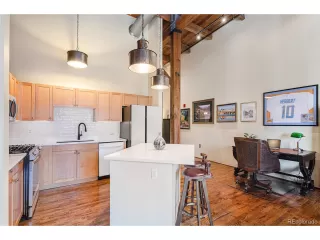 Photo #3: 3859627 Listing