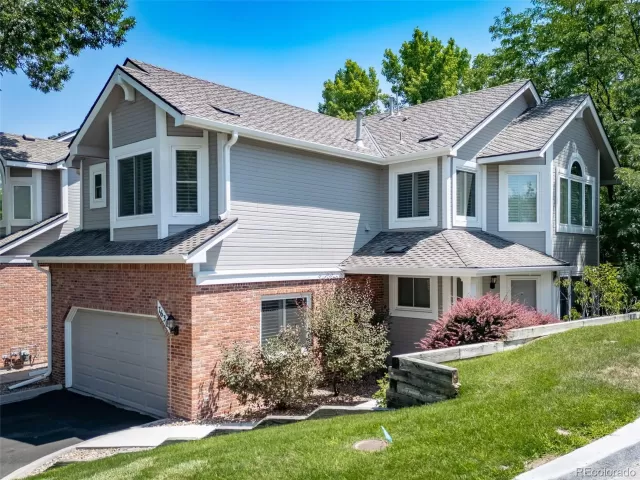 MLS: 3860129 Condo For Sale