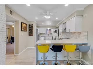 Photo #4: 3861983 Listing