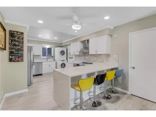 Photo #5: 3861983 Listing