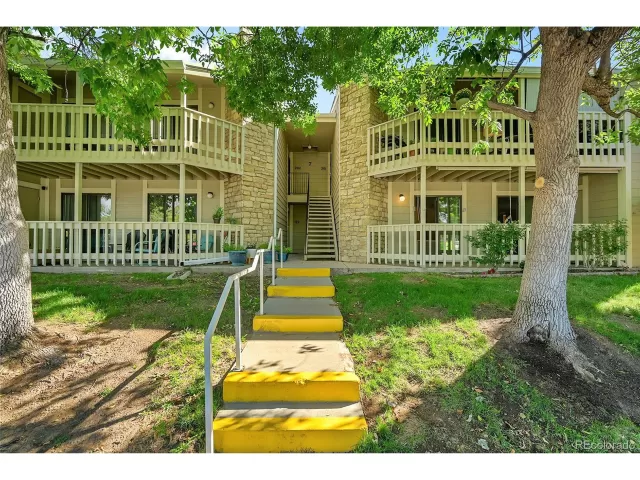 MLS: 3862911 Condo For Sale