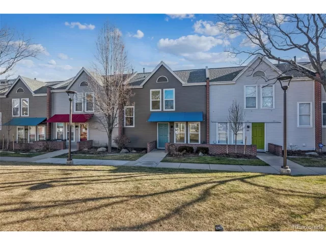 MLS: 3863555 Condo For Sale