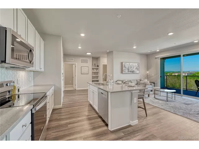 MLS: 3865685 Condo For Sale