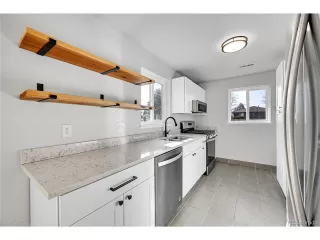 Photo #4: 3866820 Listing