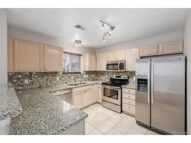 MLS: 3873156 Condo For Sale