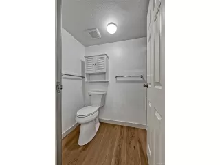 Photo #6: 3876645 Listing