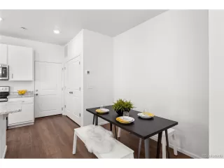 Photo #4: 3877737 Listing