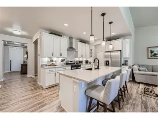 Photo #6: 3877846 Listing