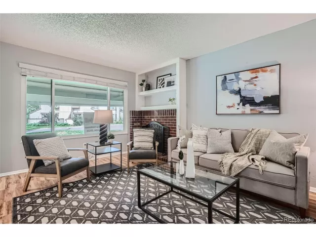 MLS: 3879592 Condo For Sale