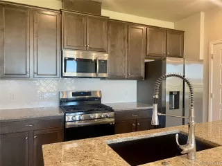 Photo #2: 3882098 Listing 