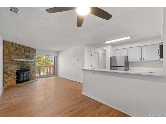 MLS: 3884409 Condo For Sale