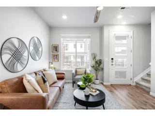 Photo #4: 3884702 Listing 