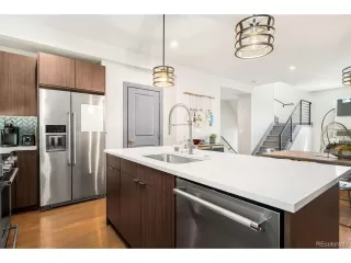 Photo #5: 3886497 Listing 