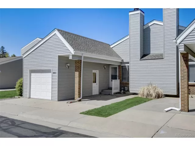 MLS: 3887034 Condo For Sale