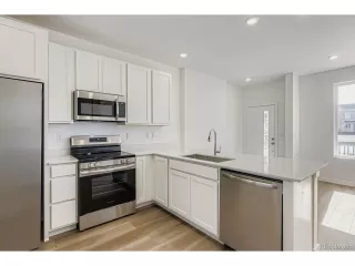 Photo #2: 3889133 Listing 