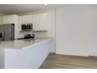 Photo #3: 3889133 Listing 