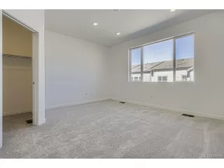 Photo #5: 3889133 Listing 