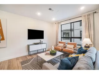 Photo #2: 3889920 Listing