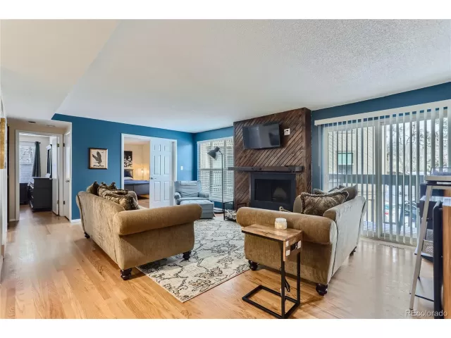 MLS: 3892175 Condo For Sale