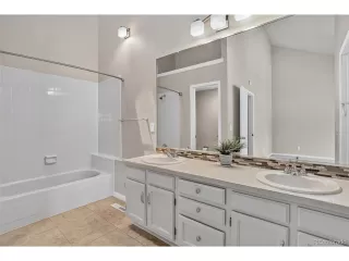 Photo #3: 3893785 Listing